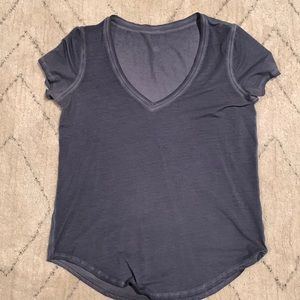 lululemon tee shirt